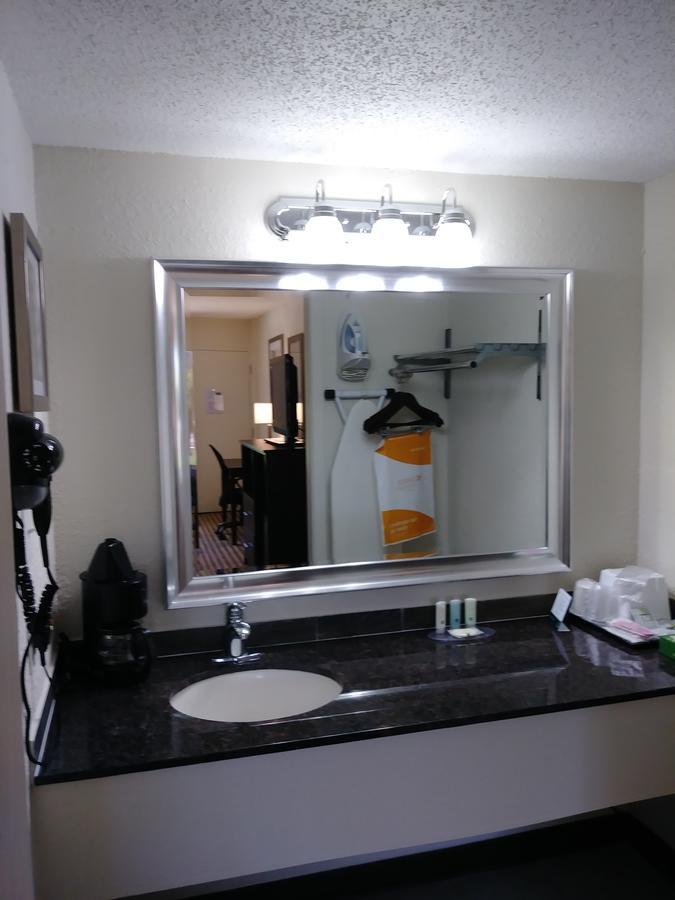 Quality Inn & Suites Laurel Eksteriør bilde